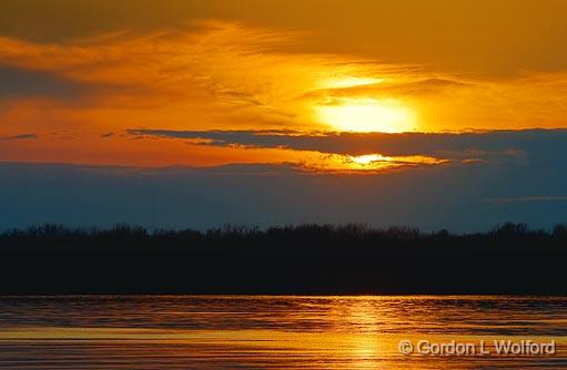 Ottawa River Sunset_48283.jpg - Photographed near Ottawa, Ontario - the Capital of Canada.